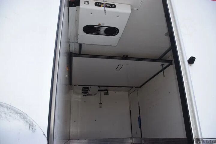 Gekoeld/bevroren transport Iveco EuroCargo 120 E18 - frigo