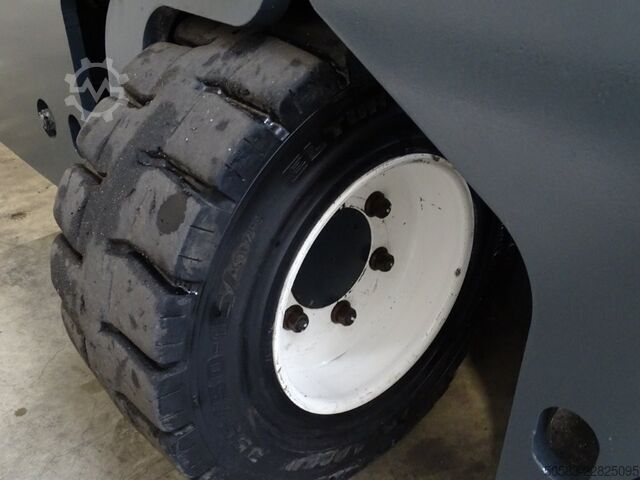 Vier-weg zijlader Combilift C4800 - TRIPLEX