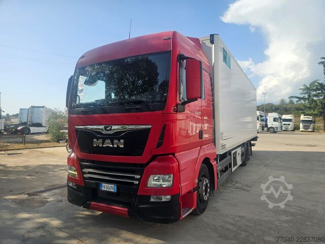 Camion refrigerato MAN TGX 26.460 XLX