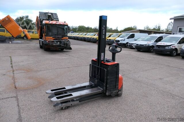 Ruční vysokozdvižný vozík bt SWE 080L Batterie 26/2024