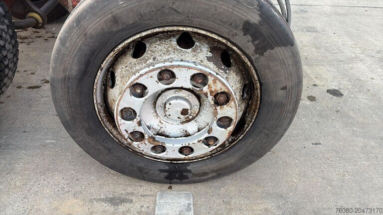 Podwozie z kabiną Mercedes-Benz SK 2222 (V6 / FULL STEEL / LAMES / BOITE MANUEL...