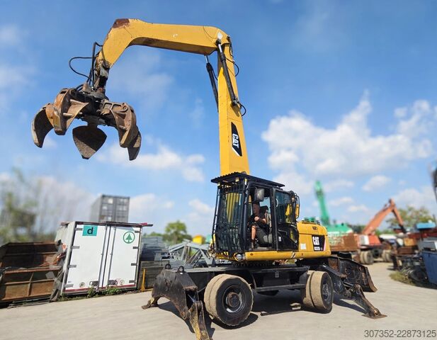 Mobile excavator Caterpillar M322D