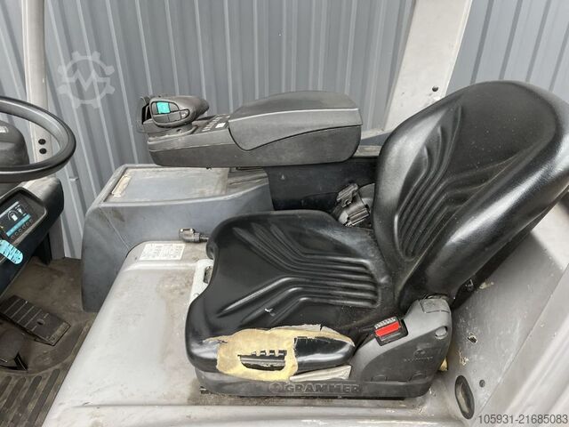 Elektromos háromkerekű targonca Jungheinrich EFG216k