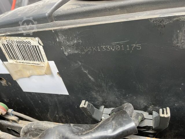 Stand-on stacker Linde D14SP