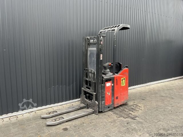Stand-on stacker Linde D14SP