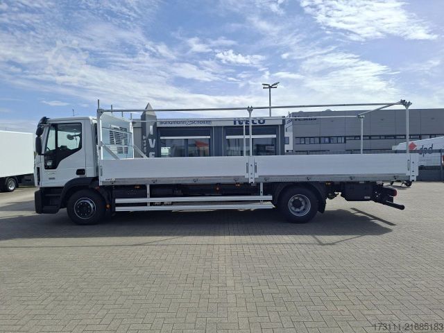 Lastbil med flak IVECO Eurocargo 140E28/FP / Automatik