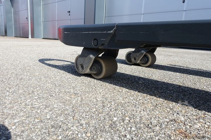 Picker Linde N24 Kommissionierer Flurförderzeug