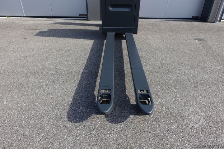 Picker Linde N24 Kommissionierer Flurförderzeug