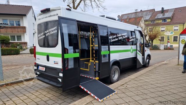 City bus IVECO Daily Heckniederflur Elektro City Stock