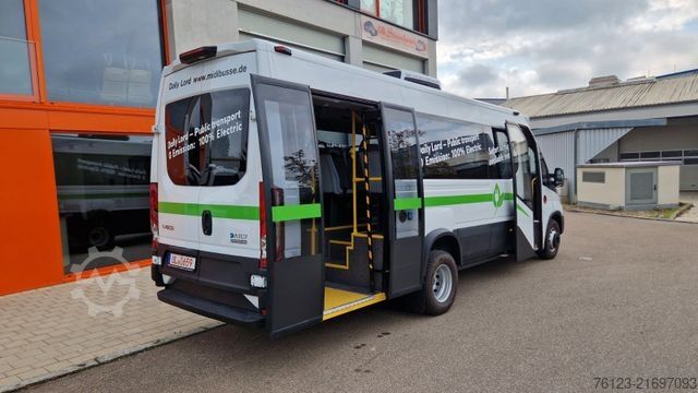 City bus IVECO Daily Heckniederflur Elektro City Stock