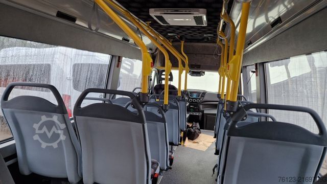 City bus IVECO Daily Heckniederflur Elektro City Stock