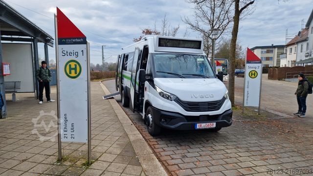 City bus IVECO Daily Heckniederflur Elektro City Stock