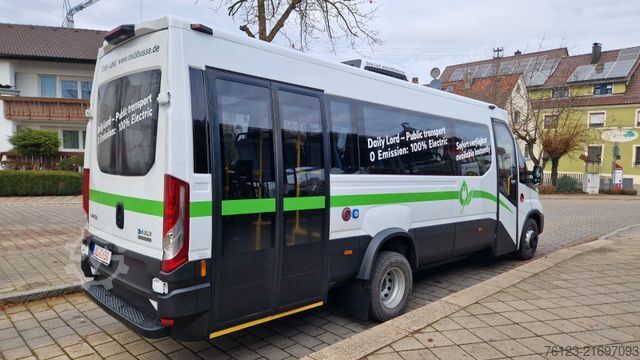 City bus IVECO Daily Heckniederflur Elektro City Stock
