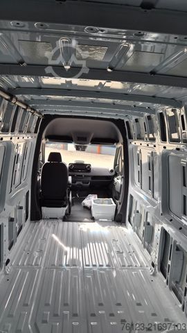 High top van MERCEDES-BENZ Sprinter III Kasten  519 CDI RWD 4x 4 Allrad