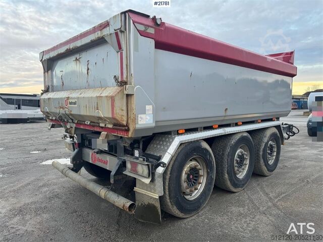 Istrail Triple Axle Trailer Istrail Triple Axle Trailer