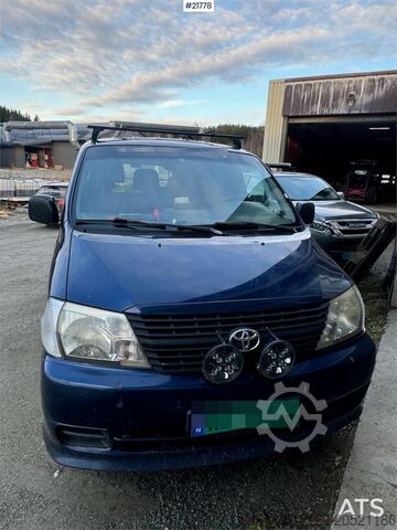 Panel van Toyota Hiace 4x4 – long version