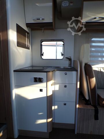 Half-integraal camper BÜRSTNER Limited T IT 727 G Hubbett, SAT, Markise