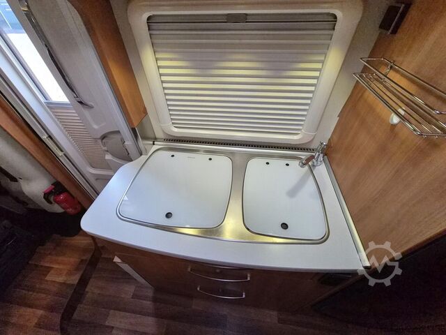 Halvintegrerad husbil HYMER/ERIBA Exsis-t 588 *Komfort-Line Paket*SAT + TV*