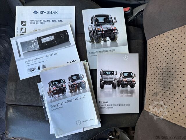 Asfalt plent Unimog U400 mit Bitumspritze Breining + Besen
