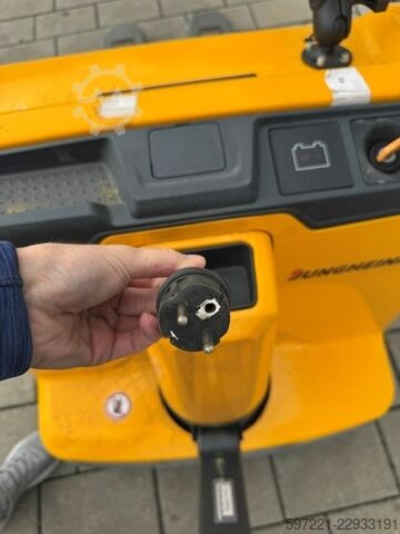 χειροκίνητο παλετοφόρο Jungheinrich EJE 116 mit Waage