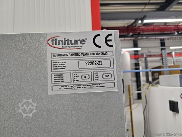 Installation de pulvérisation pour fenêtres Finiture automatic painting line for windows