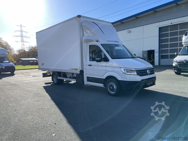 Transporter sa koferom VW Crafter Möbelkoffer