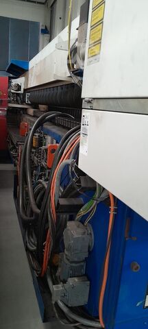 Mașină de tăiere cu laser TRUMPF TruMatic L3030
