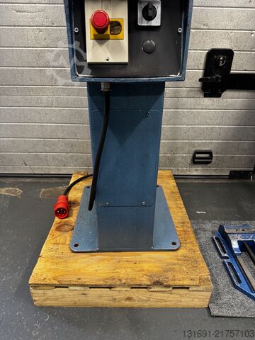 Arboga A2508 Freesmachine ARBOGA A2508U