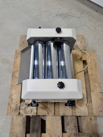 Üç merdaneli değirmen G.B.P Snc Italia R80