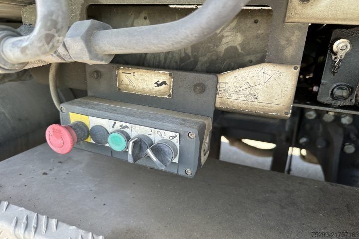 Sklápěcí nákladní automobil Scania P410 6x4 UT / Swiss-Vehicle