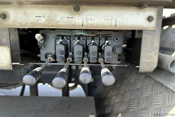 Sklápěcí nákladní automobil Scania P410 6x4 UT / Swiss-Vehicle