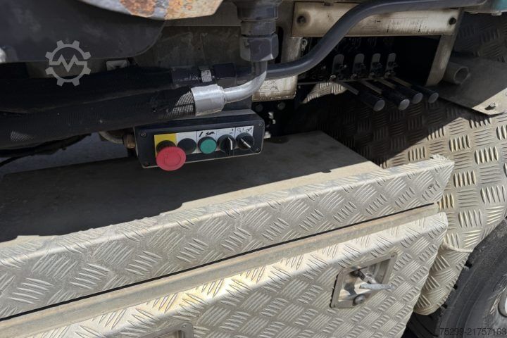 Sklápěcí nákladní automobil Scania P410 6x4 UT / Swiss-Vehicle