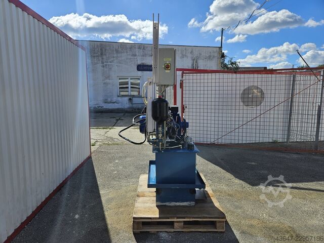 Zespół zasilania hydraulicznego 5,5 kW, 100 l, Rexroth Bosch Rexroth ABHAG-100S41-1483-B