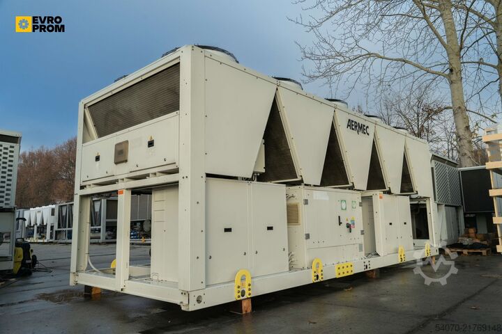 Køler Used Industrial Chiller AERMEC - 634 kW | With warranty