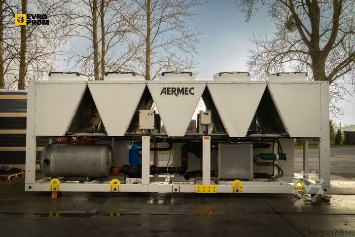 Køler Used Industrial Chiller AERMEC - 634 kW | With warranty
