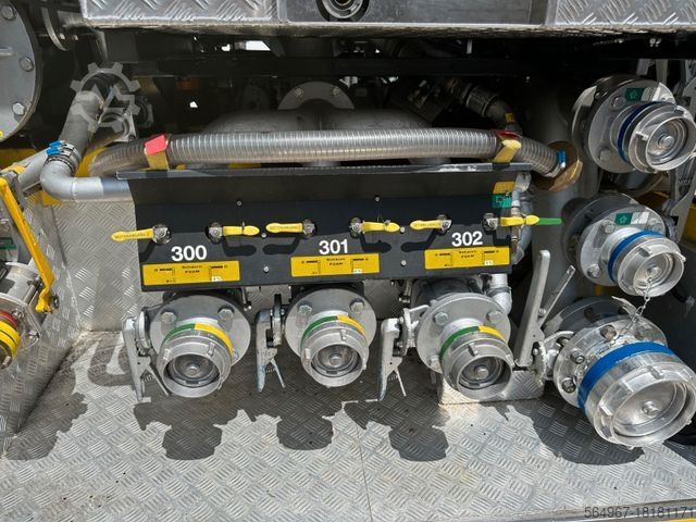 Speciale doeleinden vrachtwagen MERCEDES-BENZ 3238 SK Löschfahrzeug Rosenbauer ULF9000Mixmatik