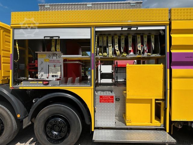 Camion à usage spécial MERCEDES-BENZ 3238 SK Löschfahrzeug Rosenbauer ULF9000Mixmatik