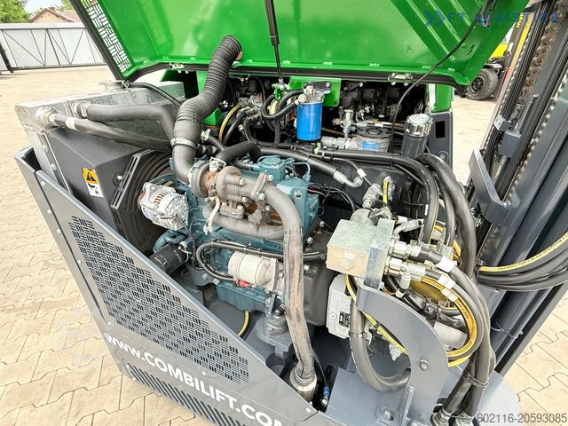 Carretilla elevadora multidireccional Combilift CB3000 / TRIPLEX 4900MM / FREE LIFT