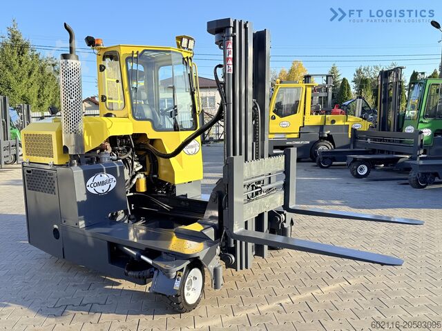 Carretilla elevadora multidireccional Combilift C3000 GAS TRIPLEX 4900 FREE LIFT CABIN