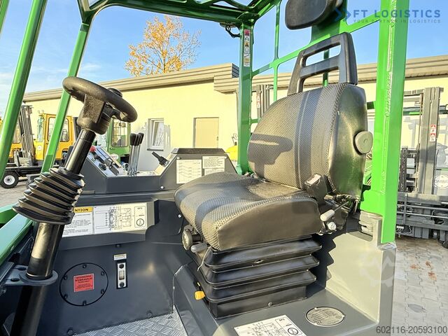 Carretilla elevadora multidireccional Combilift CB4000 GAS TRIPLEX 5200 POSITIONER