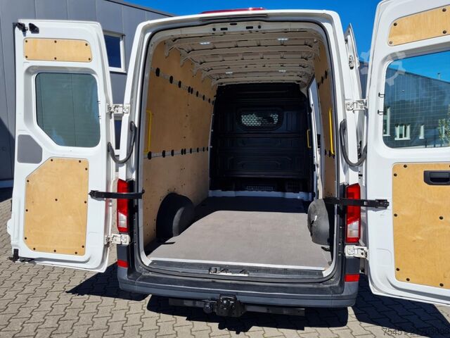 Dodávka s vysokou střechou VW Crafter 35 Kasten TDI MR L3H3 AHK KLIMA