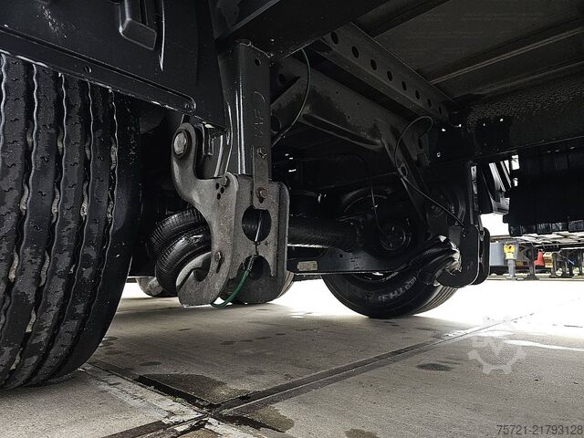 Przesuwne plandeki FLIEGL SDS 390