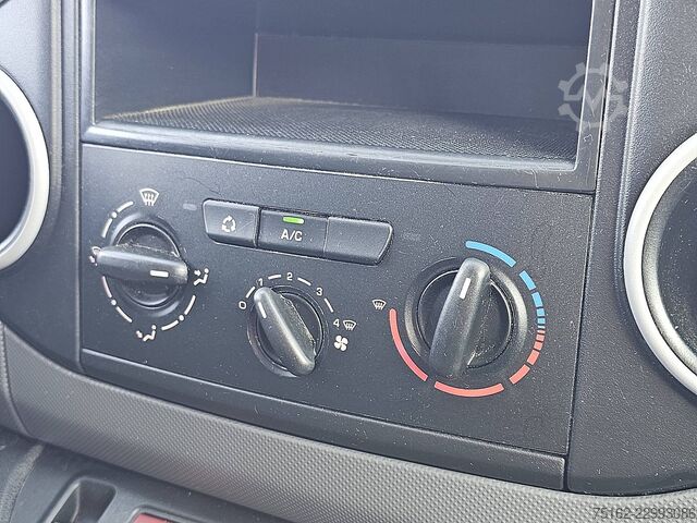 PEUGEOT PARTNER 1.6 automaat, airco, navi, pdc, zijdeur PEUGEOT PARTNER 1.6 automaat, airco, navi, pdc, zijdeur
