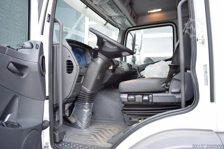 Châssis avec cabine Mercedes-Benz Atego 1725 4x4 Chassis Cabin (2 units)