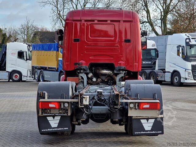 Chassi med hytt Scania R520 V8 6x2 Chassis - 4.50 WB - Euro 6 - Full air