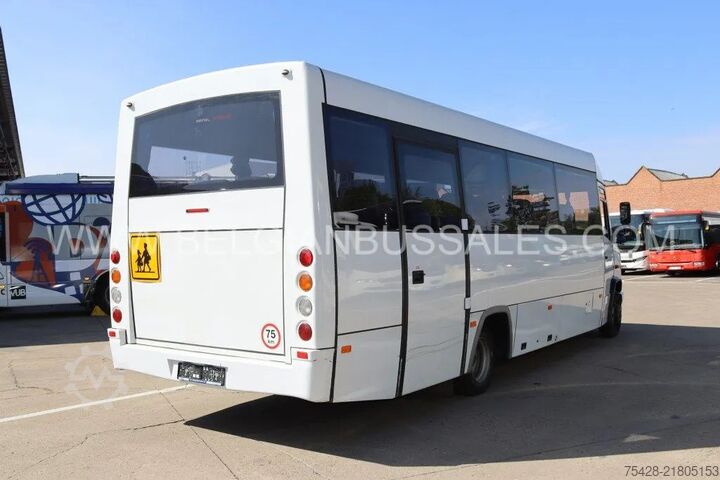 Miniautocarro Mercedes-Benz Vario O813 / Automet Jupiter