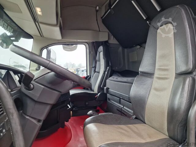 Standaard-SZM Volvo FH 13.460 Globetrotter 4x2 - I Save - Custom in...