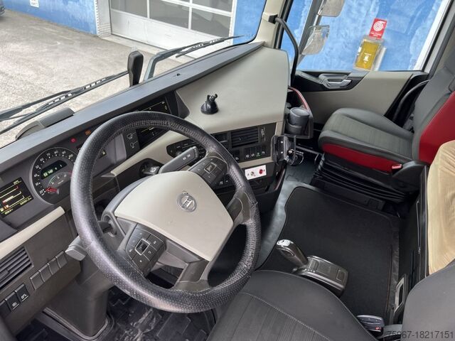 Afneembare vrachtwagen Volvo FH 500