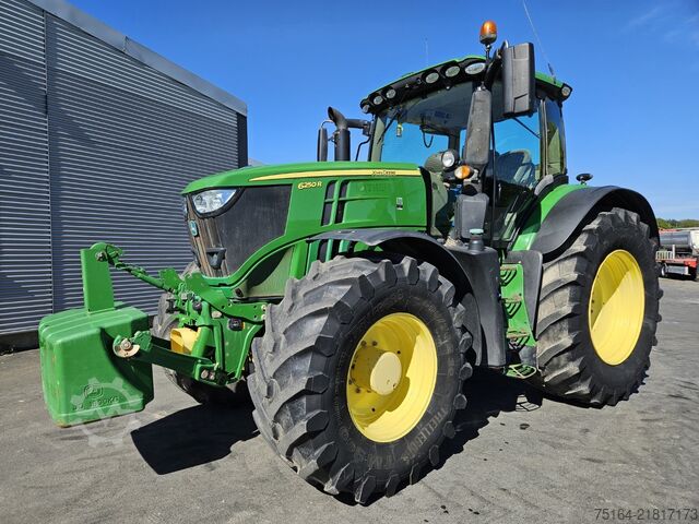 Traktör John Deere 6250 R