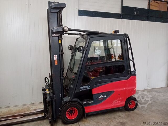 Elektrische vorkheftruck met 4 wielen Linde E30HL-01/600